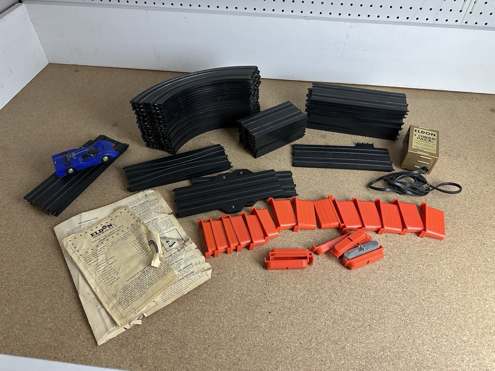 Vintage Eldon HO Scale 2 In 1 Race slot Car  Tracks Lot Lap Counter Bridge