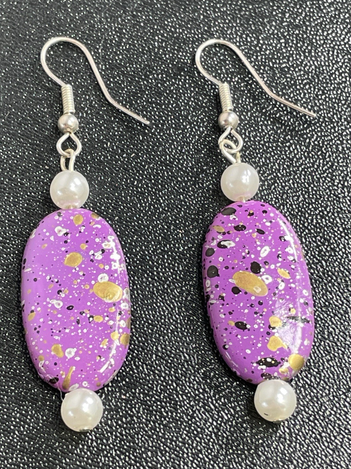 Vintage 2.5” Purple Enameled Lucite Faux Pearl Beaded Dangle Earrings