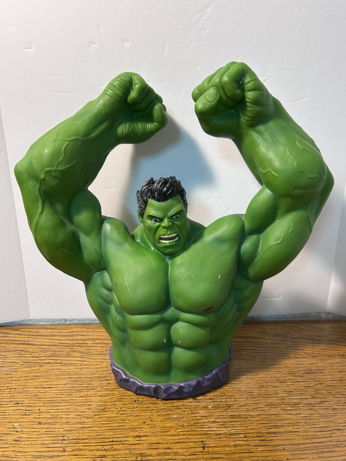 Marvel The Incredible Hulk 11” Bust Bank PVC Vinyl Coin Bank Monogram