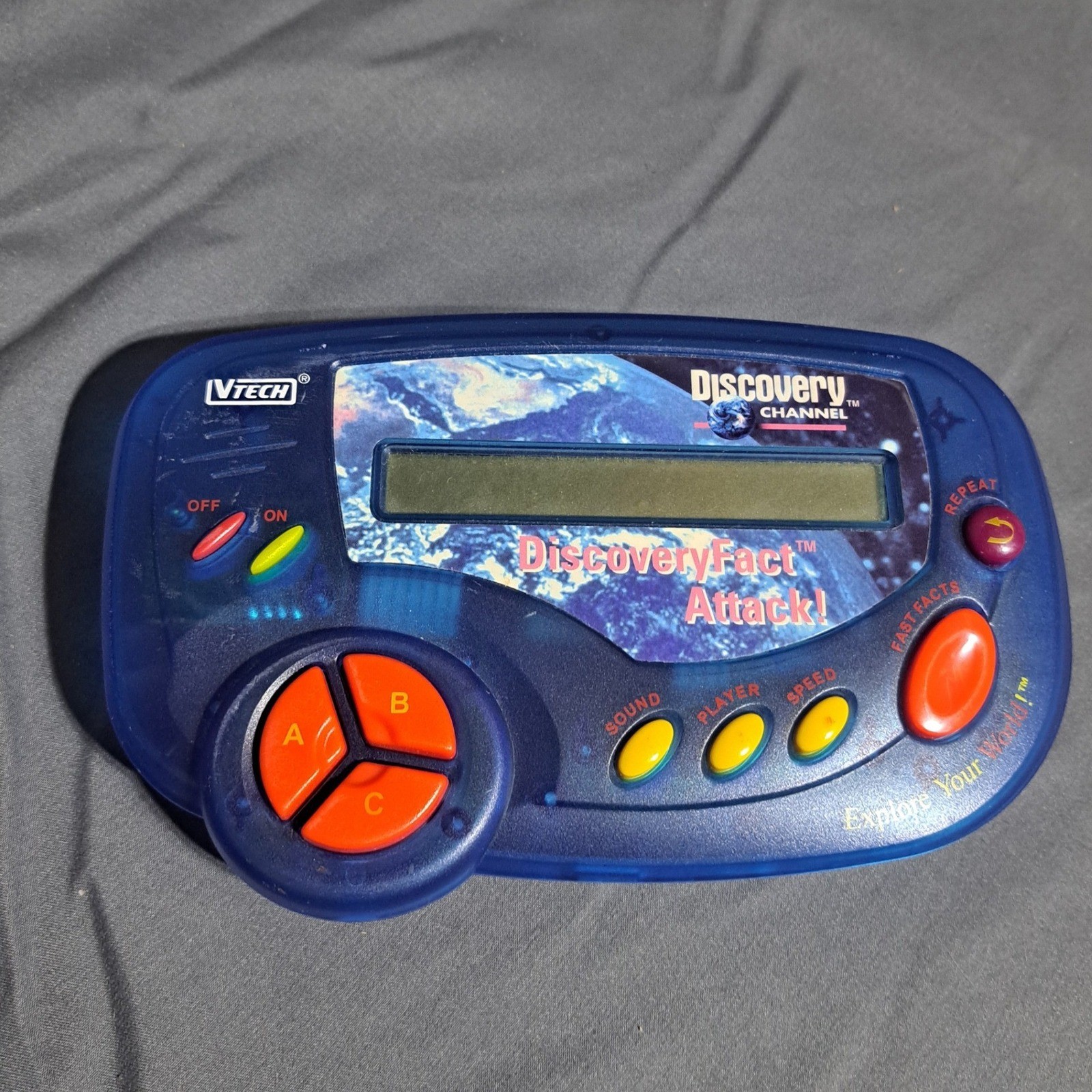 VTech Discovery Channel DiscoveryFact Attack Handheld Electronic Game VTG WORKS