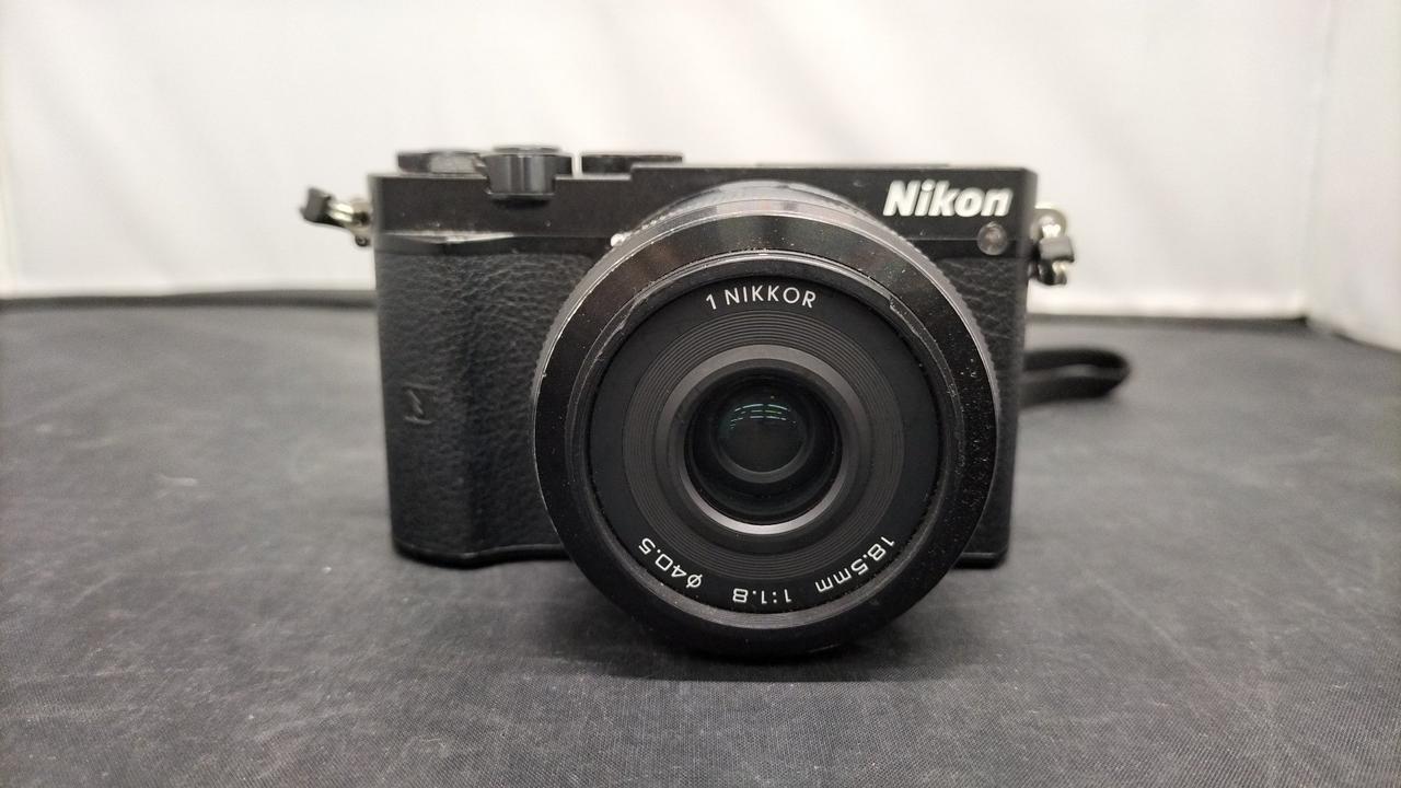 Nikon 1 J5 Mirrorless Camera Kit 18.5mm f/1.8 Lens Used From Japan