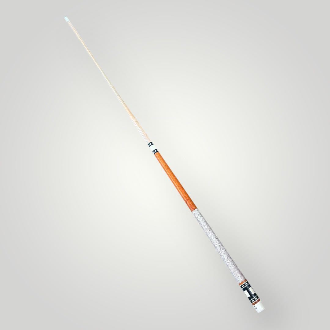 Billiard Cue 147cm Unknown Brand No Damage, Good Feel Used rr2