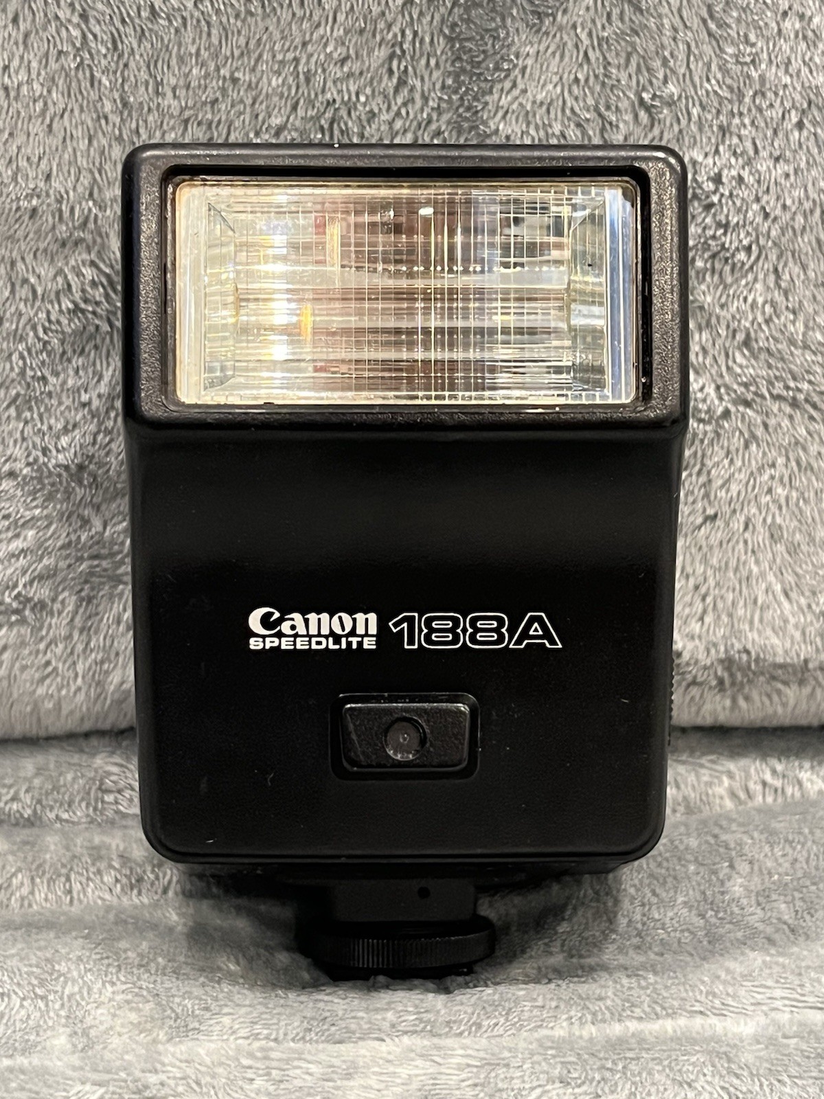 Canon Speedlite 188A Shoe Mount Strobe Flash for Film Camera
