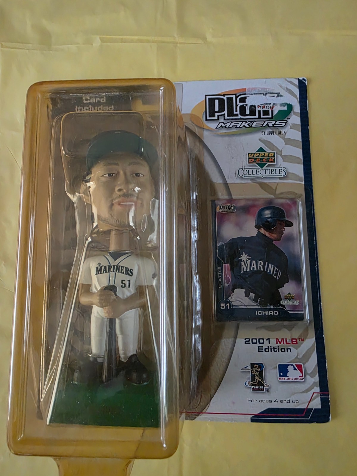 2001 Ichiro Suzuki Seattle Mariners Play Makers Bobble Head by Upper Deck NIB