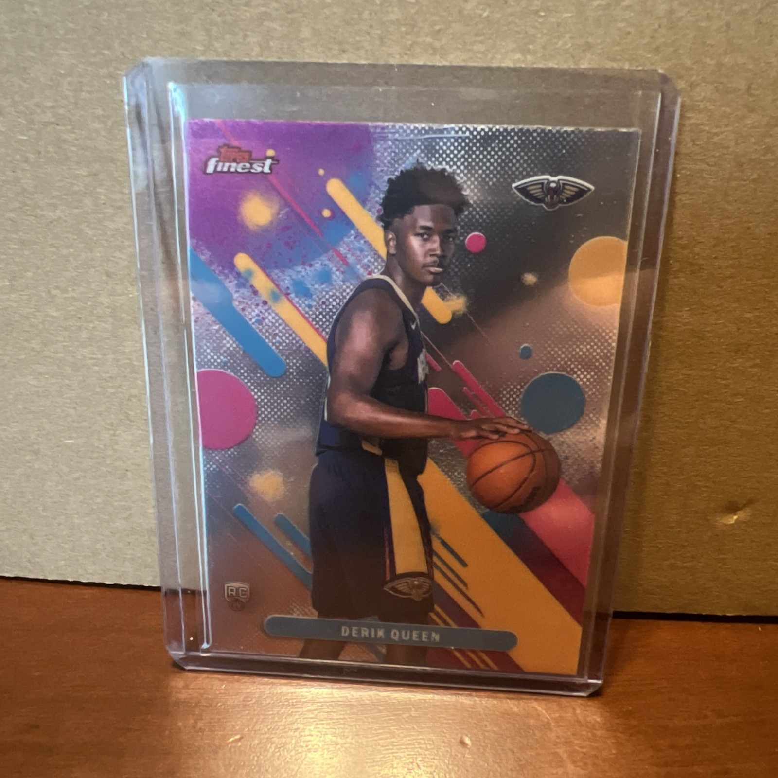 2025/26 Topps Finest Derik Queen - Common (RC) New Orleans Pelicans