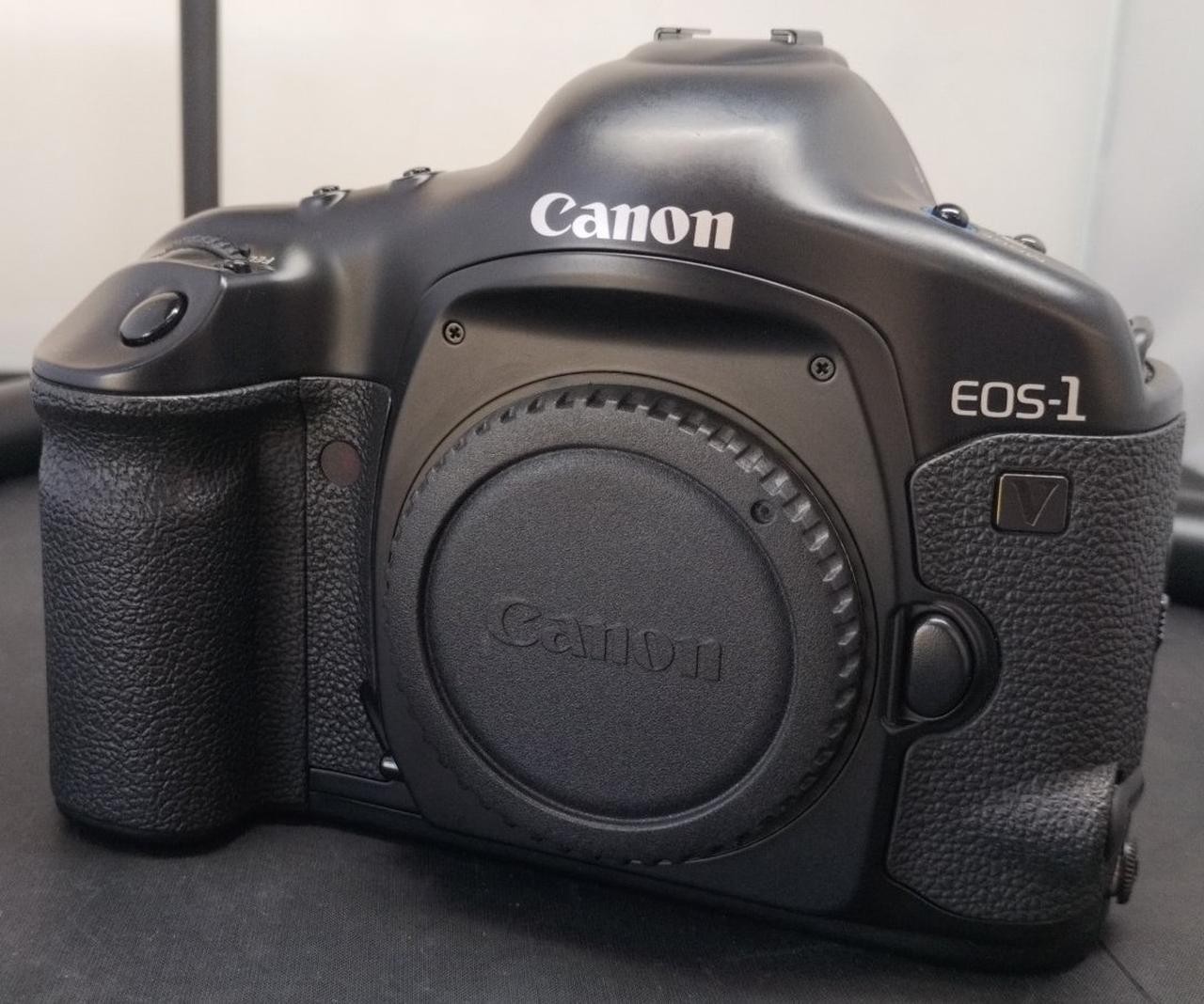 Canon EOS-1V film SLR camera body, professional grade, used From Japan