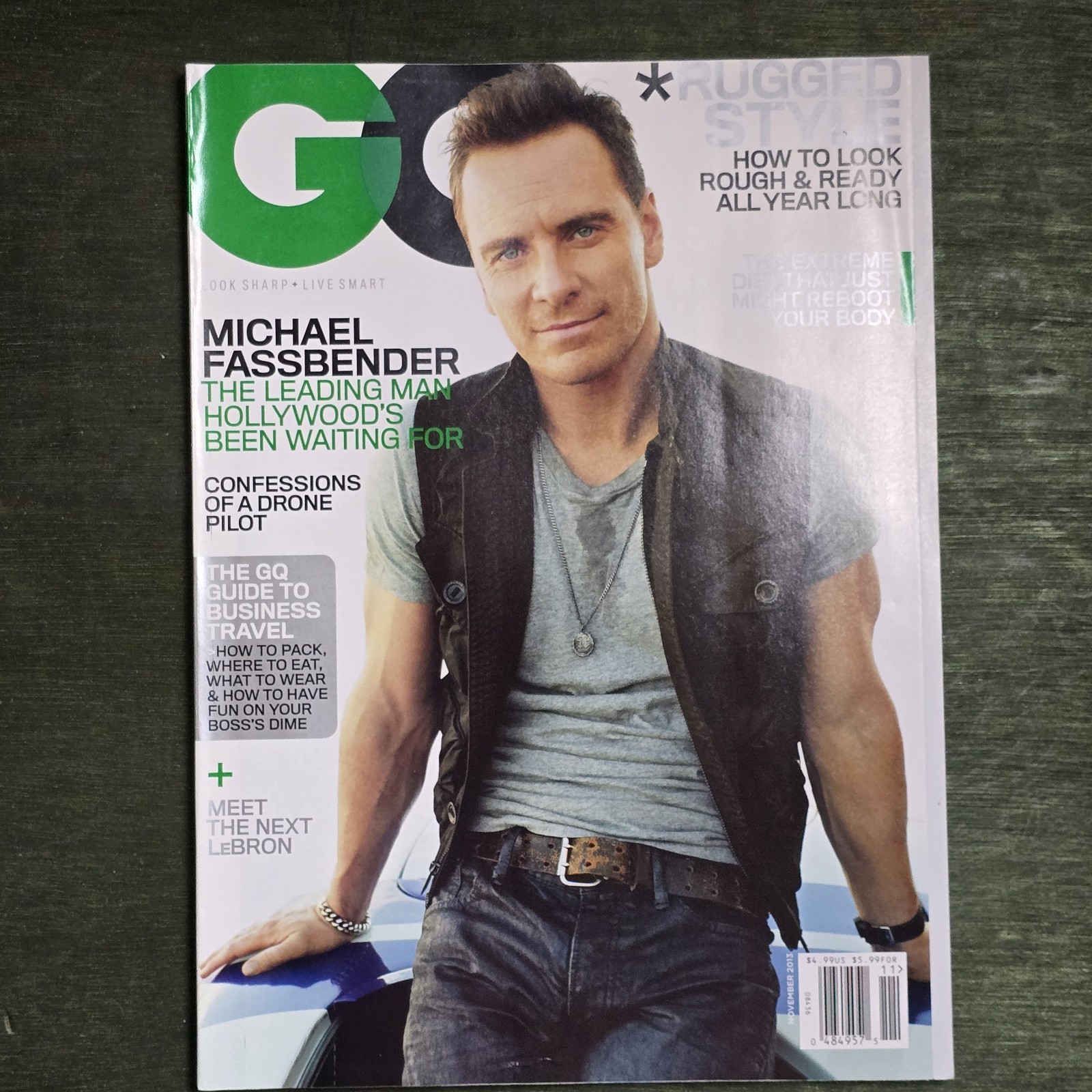 2013 NOVEMBER GQ MAGAZINE  MICHAEL FESSBENDER COVER