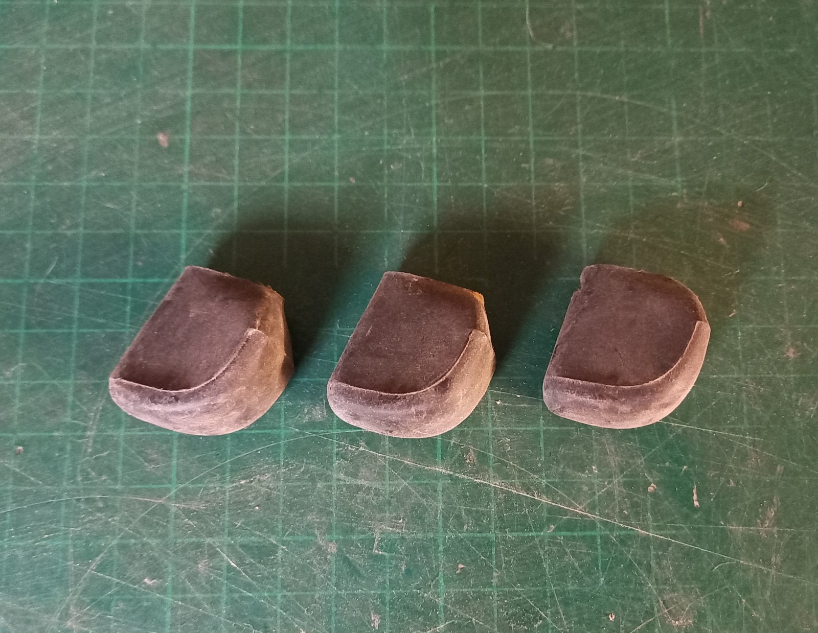 Vintage 70's Pearl (MIJ) single braced, stand, rubber feet (x3)