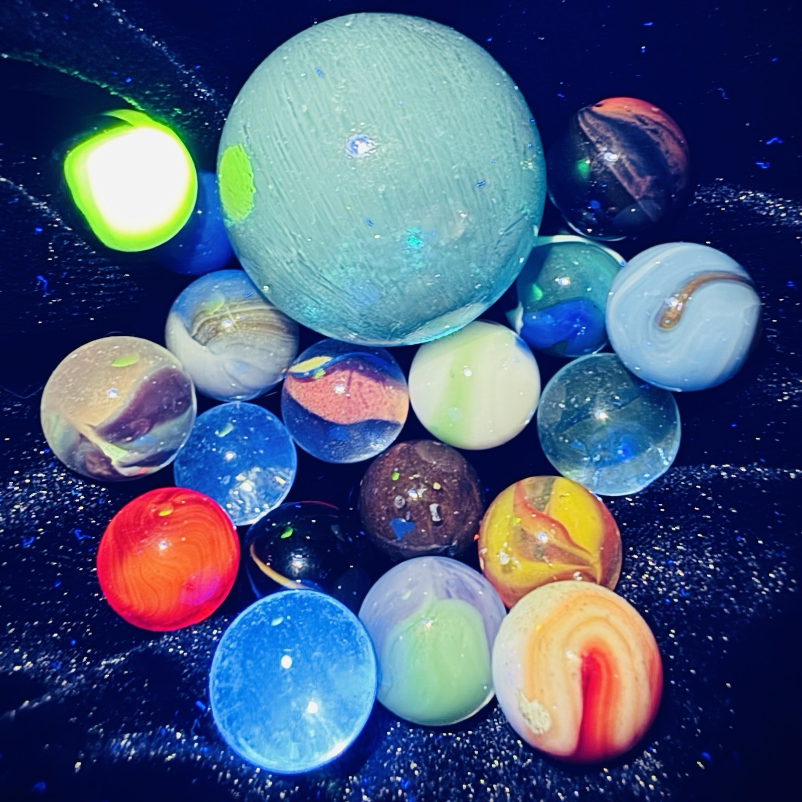Vintage Marble Lot Of MARBLES UV Reactive Cadmium Uranium Lot #115
