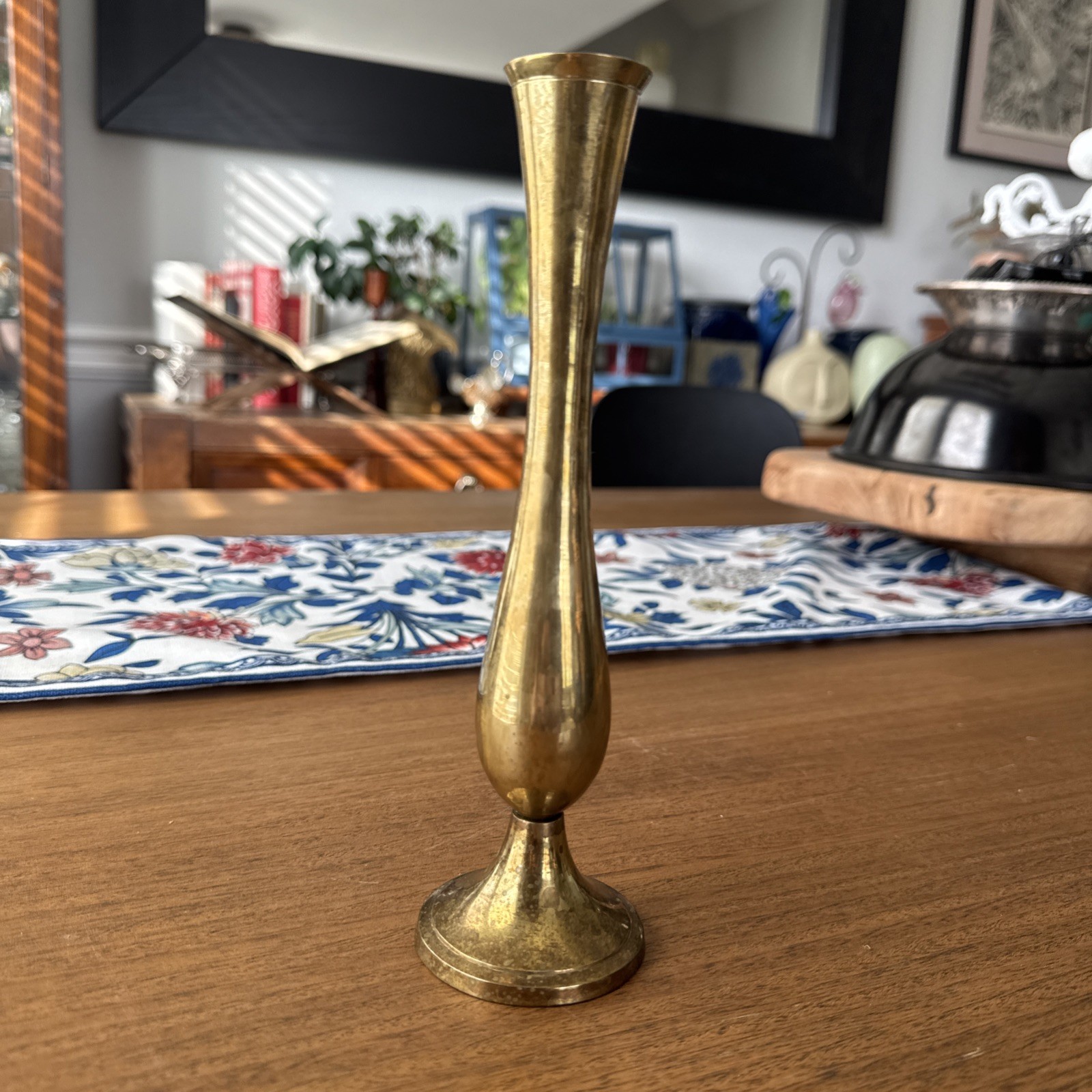 VINTAGE BRASS FLUTED BUD VASE 8” HEAVY