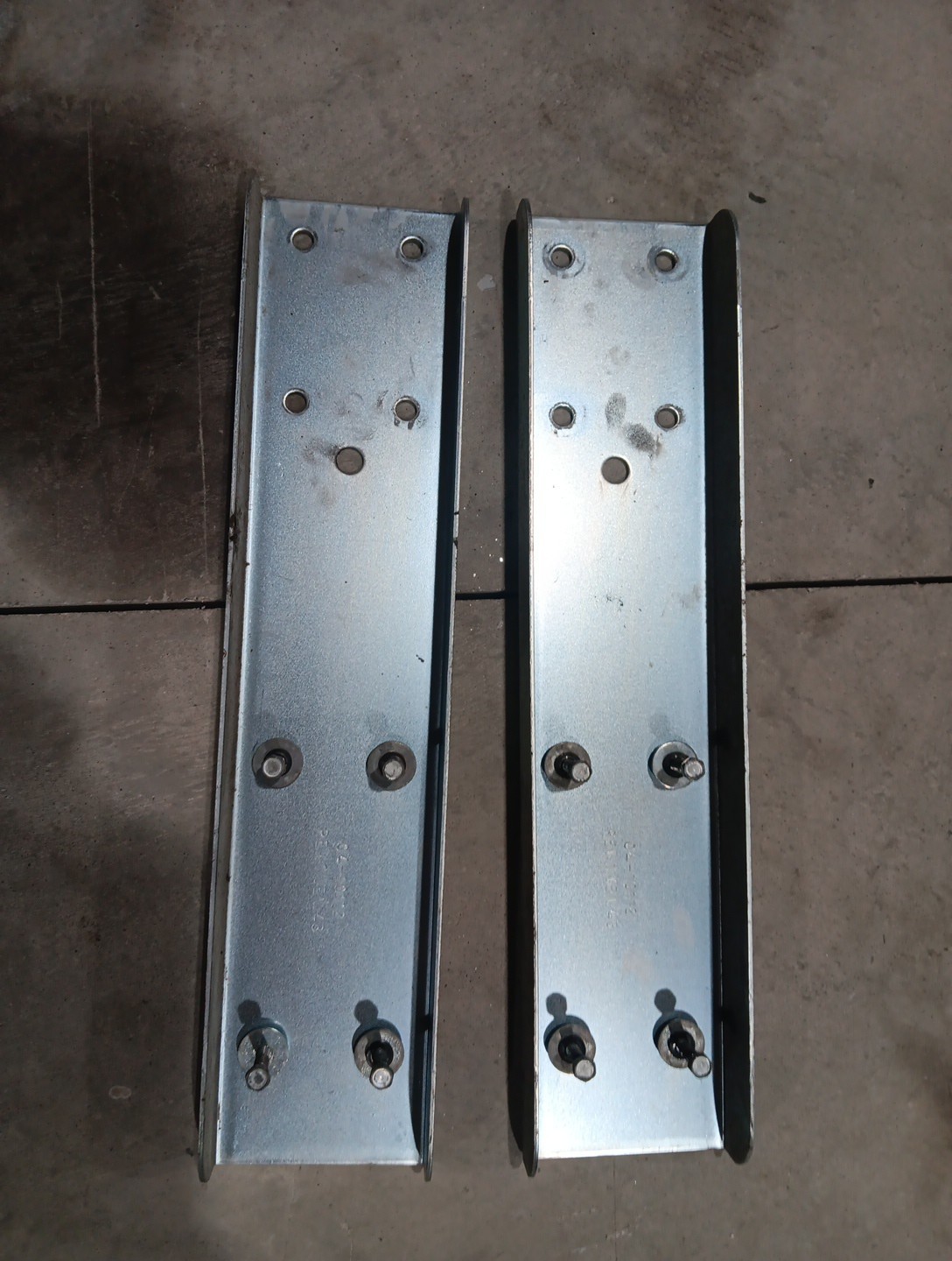 Arcade Seat Bracket Set (Rush 2049, Cruisin, Offroad)