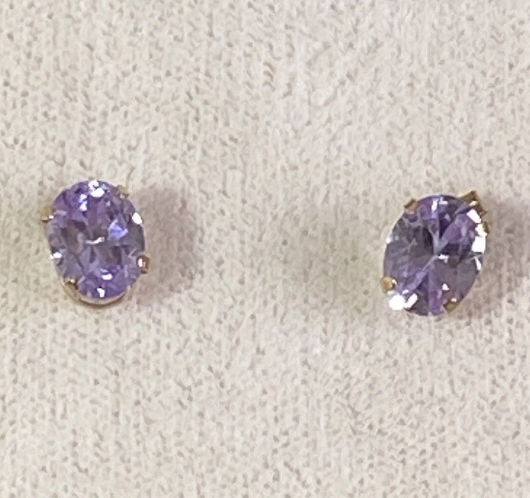 iolite 9ct gold Stud Earrings Oval Yellow gold purple stone - pierced ears