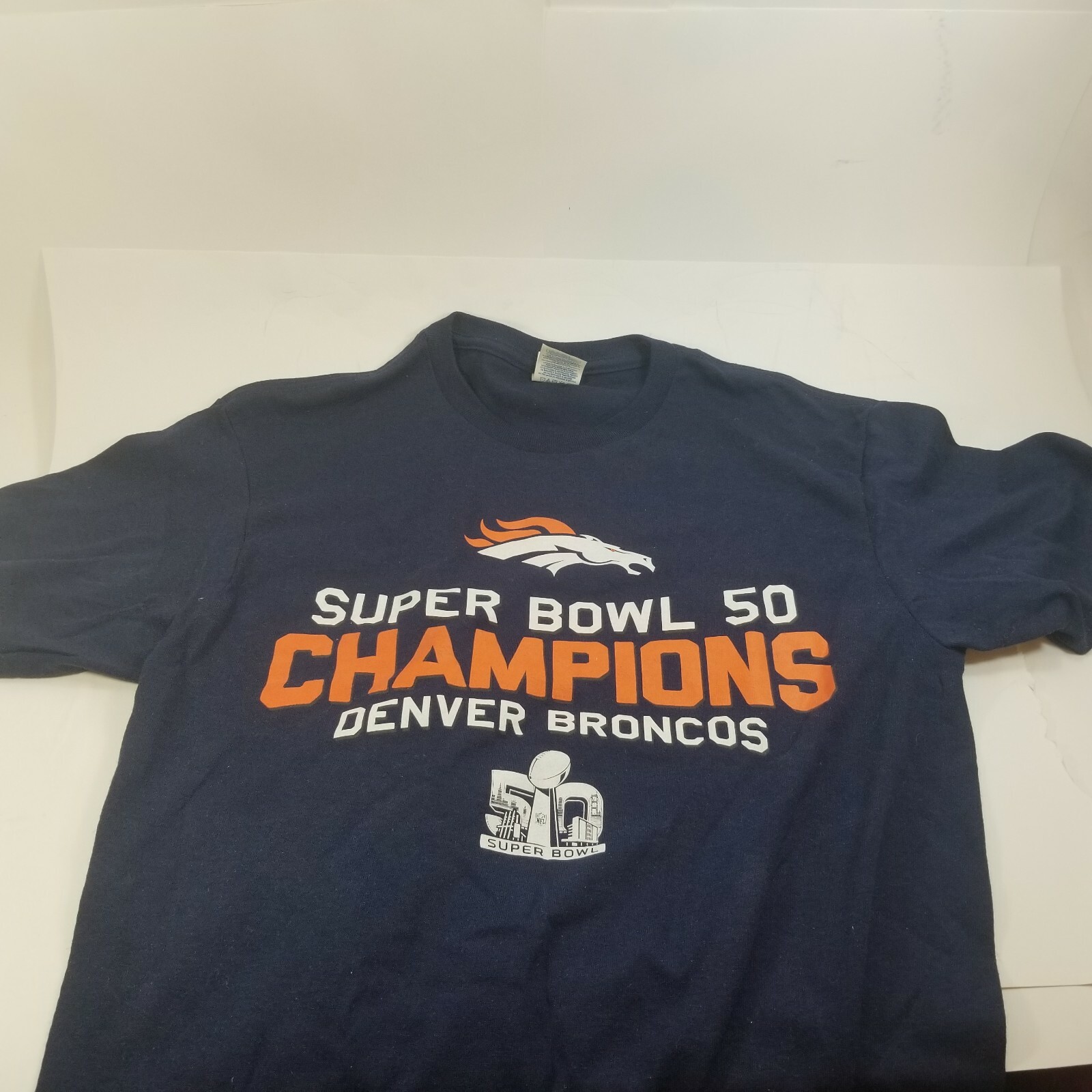 Delta NFL Denver Broncos Super Bowl 50 Champions Blue Orange T-Shirt Size M