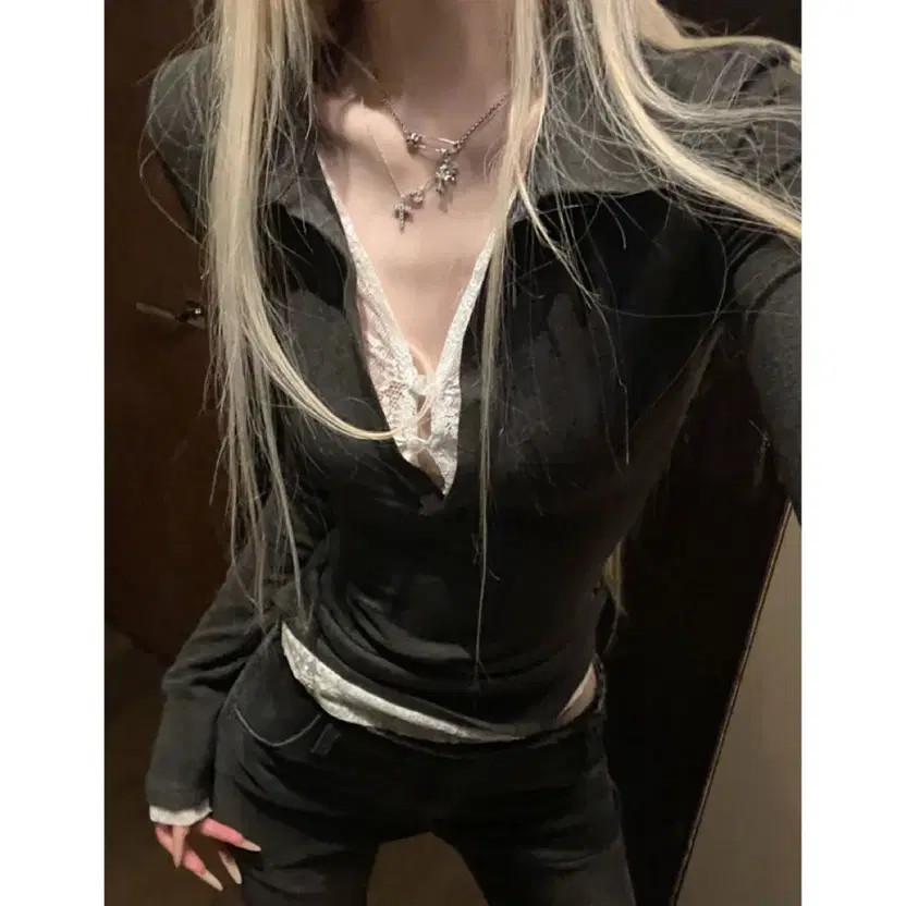 Rase Le Sol Long Sleeve Lace Slim Fit T-Shirt