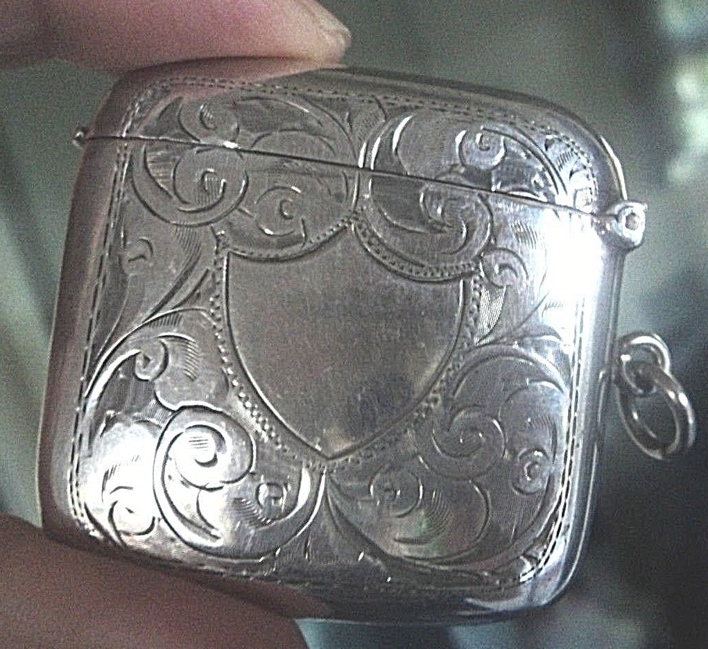 Vintage Stg Silver Floral Vesta / Match Safe h/m Birmingham 1919 Joseph Gloster