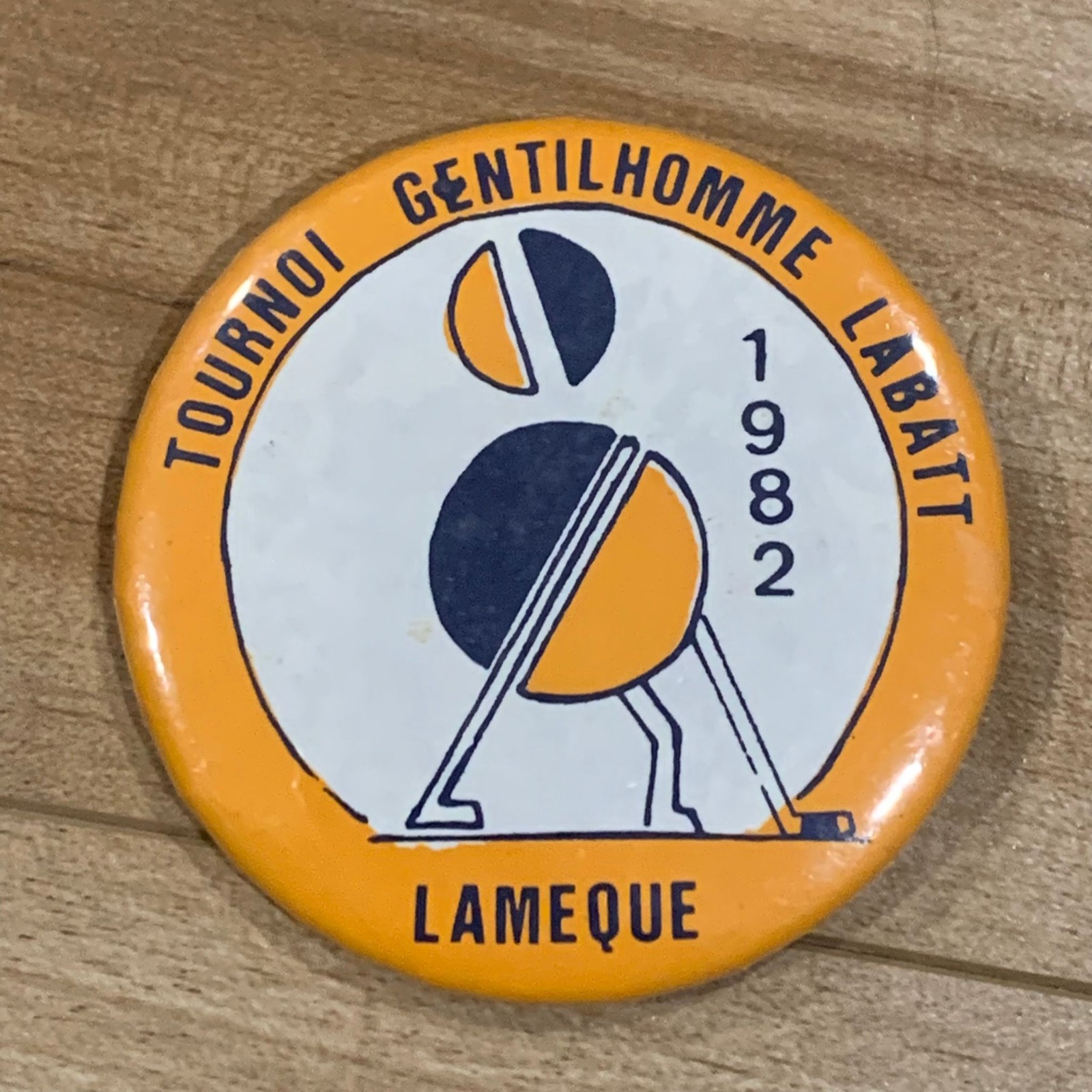 1982 Labatt Tournoi Gentilhomme Lameque Button Pinback Vintage Beer Promo Badge