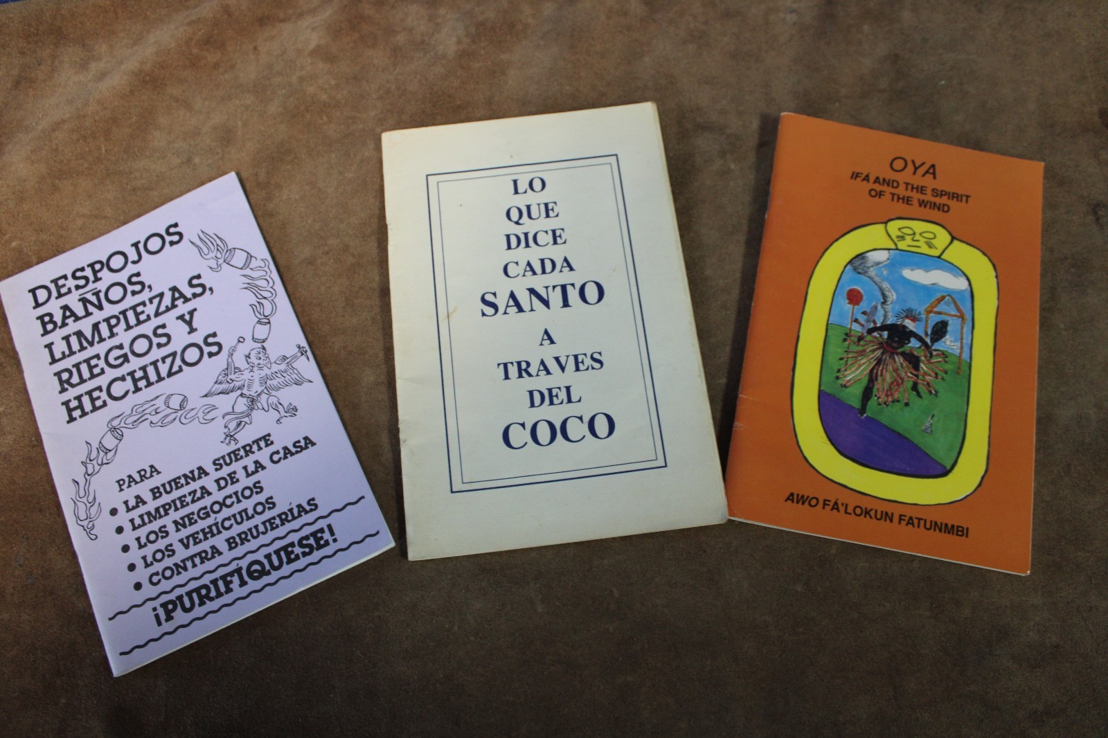 3 libros (Yoruba, -Santeria-Brujeria) #199