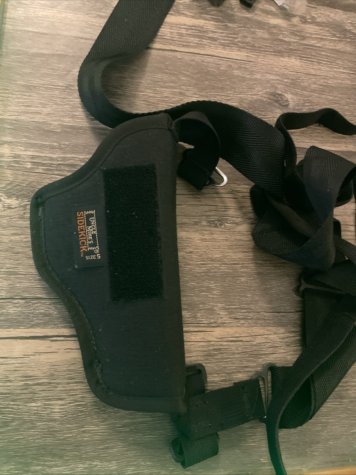 Uncle Mike's SideKick Horiz Shoulder Holster - Size 5 & Harness - Black