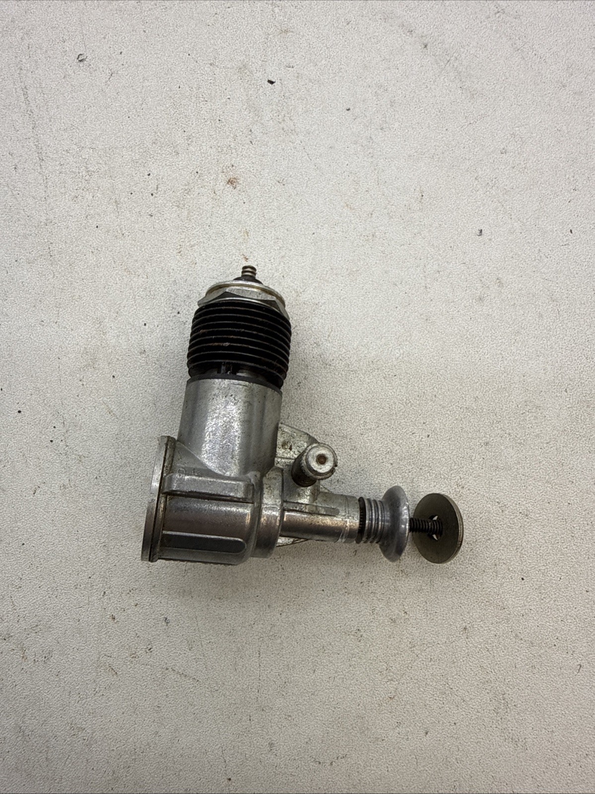 Vintage OK Cub 0.99 Control Line Model Engine M7