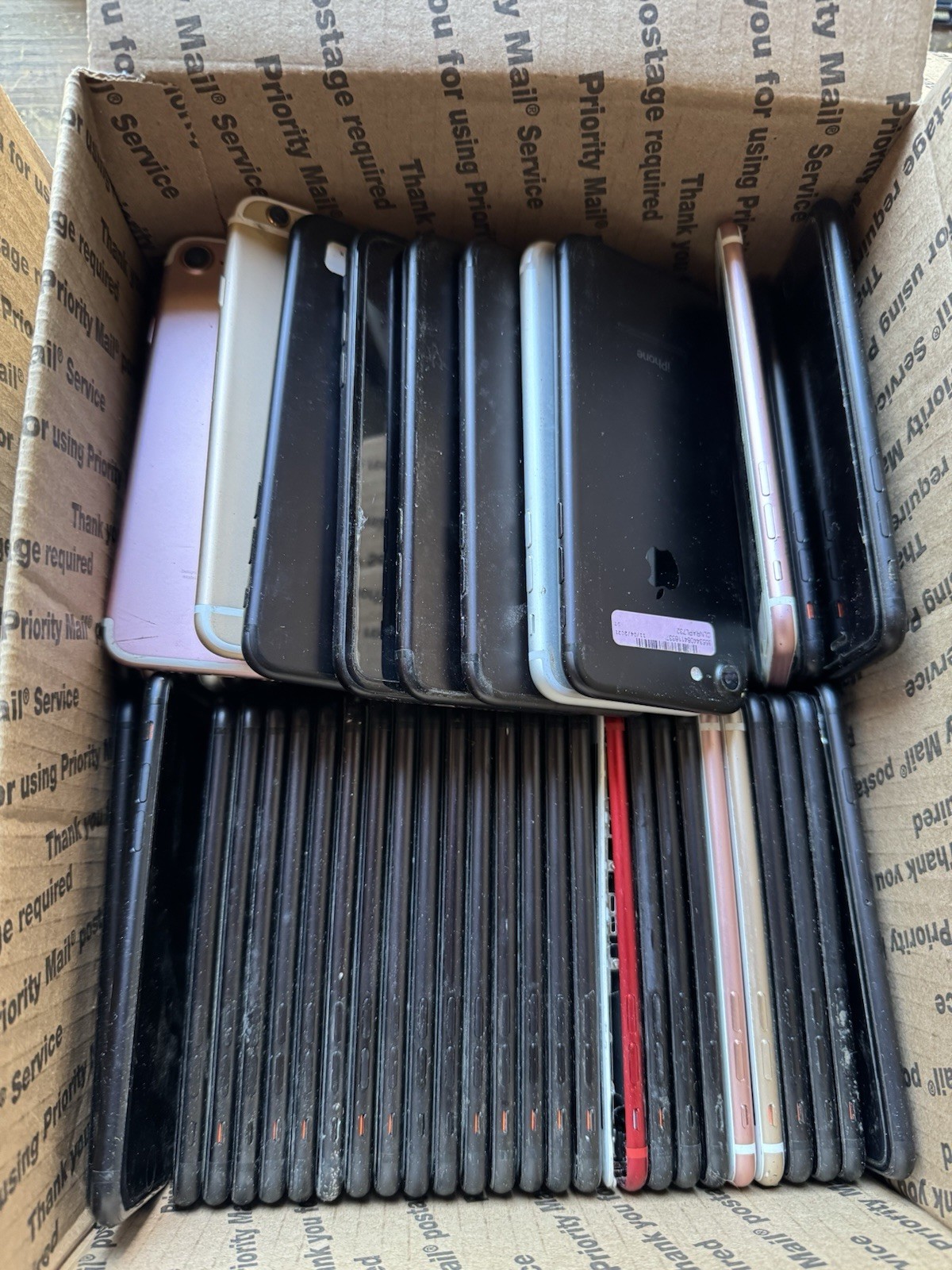 Lot Of 100....Apple iPhones 6/6s/7/7s For Parts Only  Untested.......