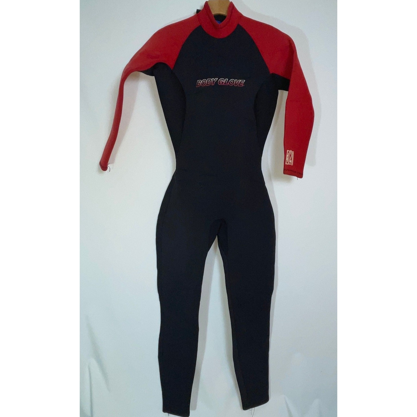 Body Glove 3.2 mm Density Wetsuit - Women's Size M-7 - Very Good Condition