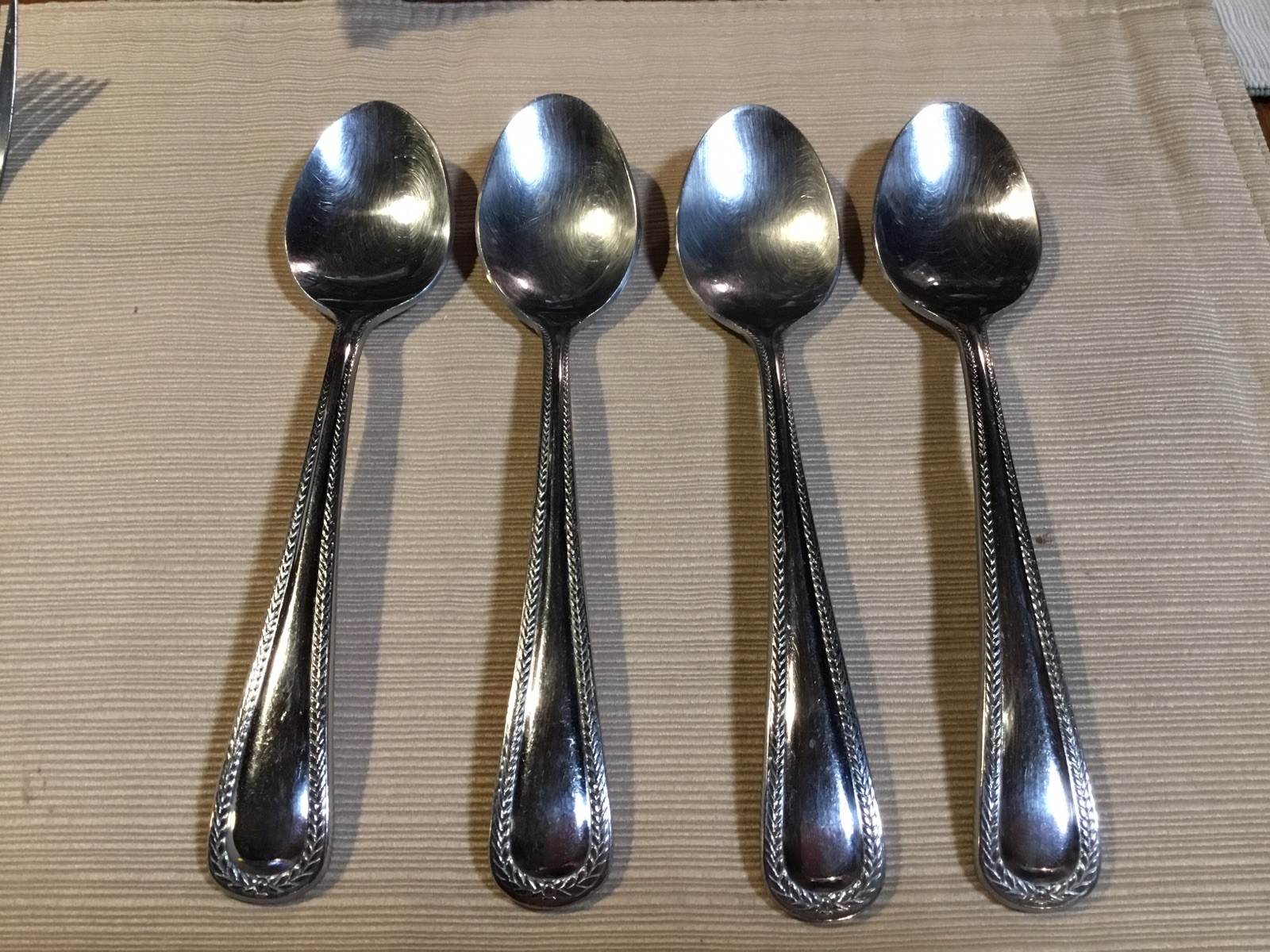 Hampton Silversmiths Stainless Flatware 4 Soup Spoons Place Tablespoons