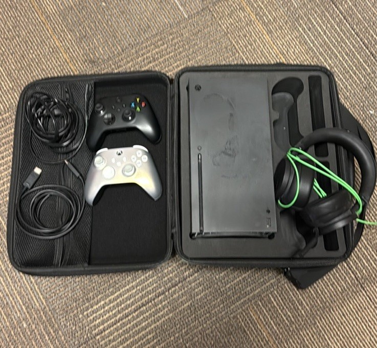 Xbox Series X 1Tb w/ 2 Controllers, Headset, travel case,  and 7 games