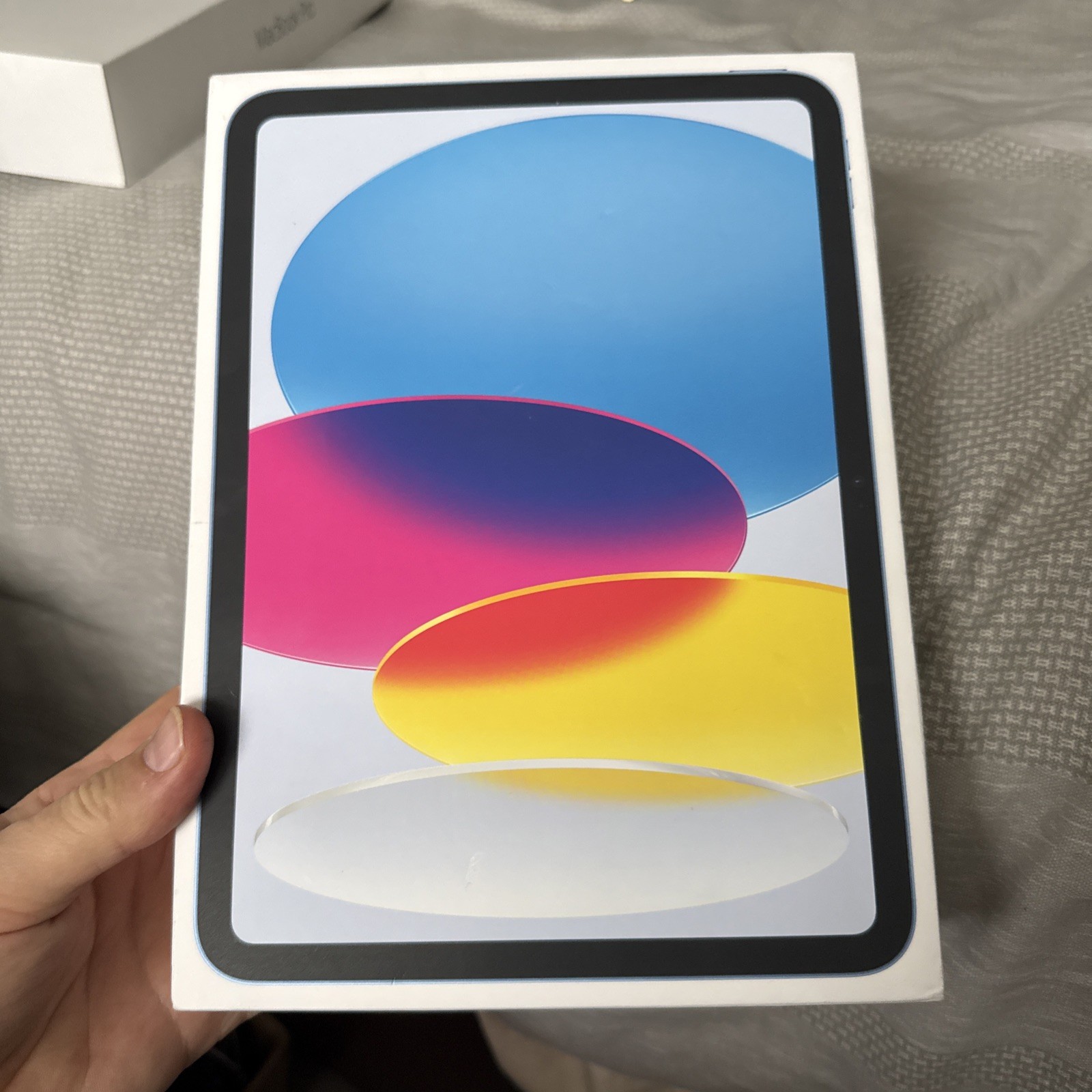 Empty box. Original Apple iPad 11th Gen (A16) 128GB Cellular – Yellow Box