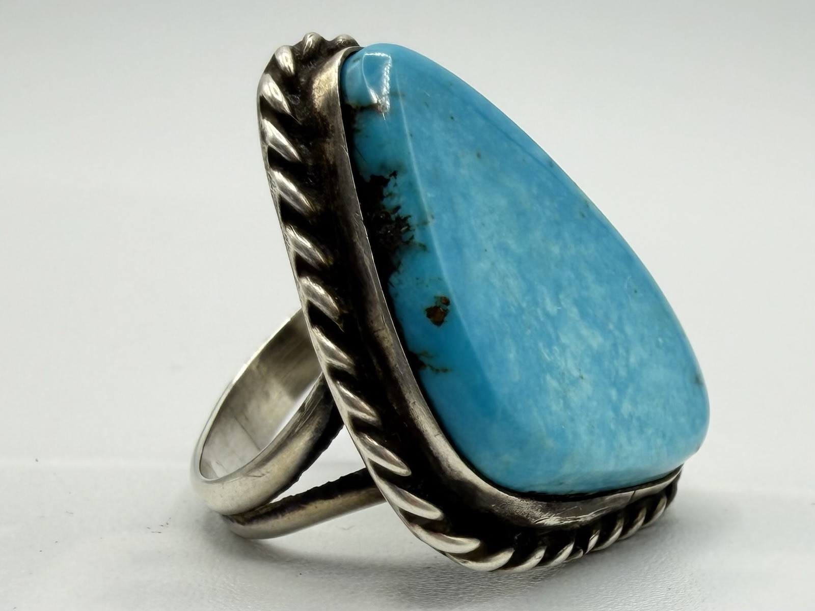 Vintage Handmade Turquoise Sterling Silver Navajo Ring Sz 7