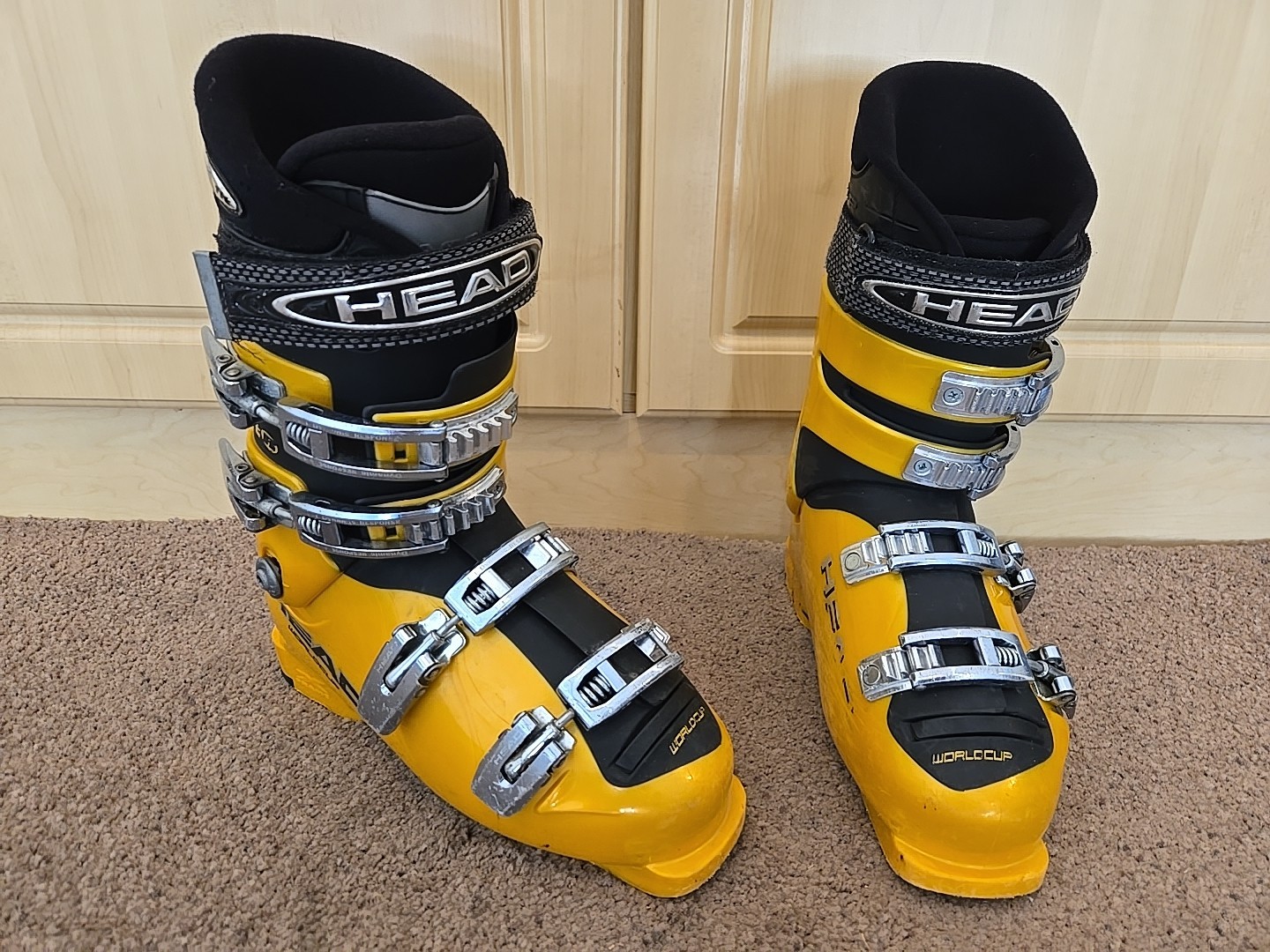 Head World Cup X Frame Ski Boots, Mondo 26.5, 305 mm Outer Shell, Yellow