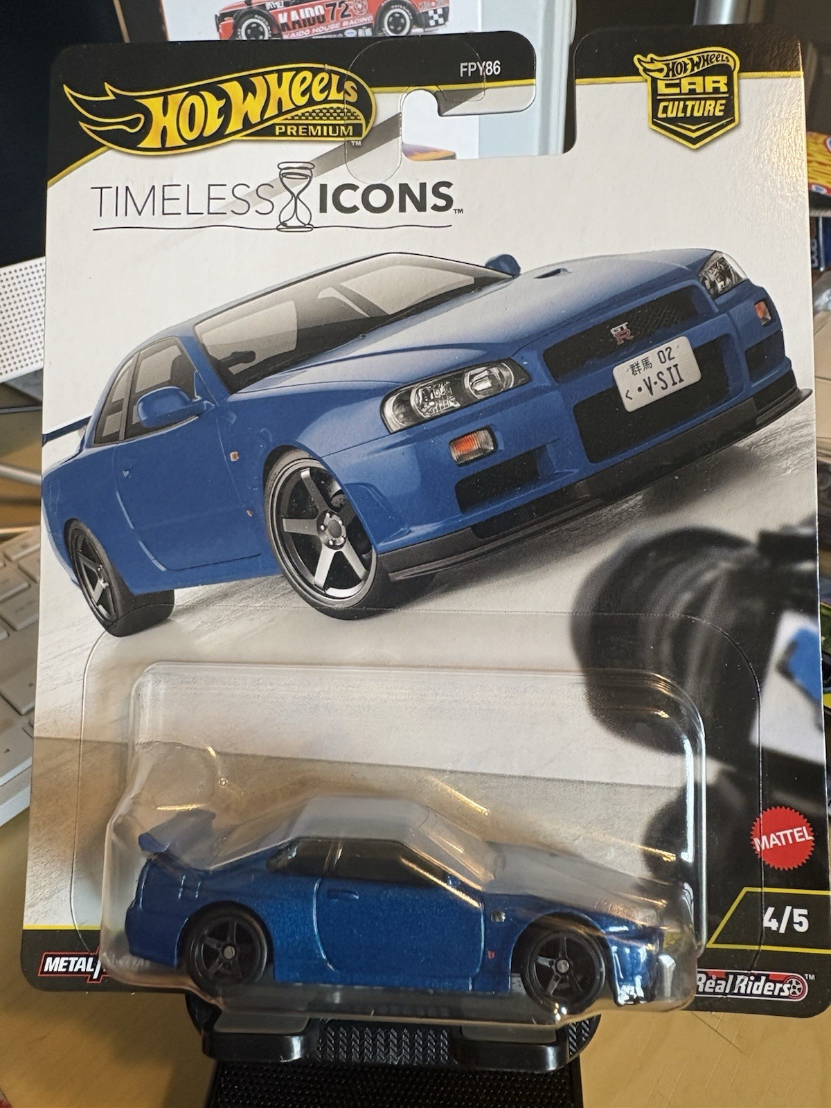 Hot Wheels Timeless Icons Nissan Skyline GT-R R34 V-Spec II BNR34