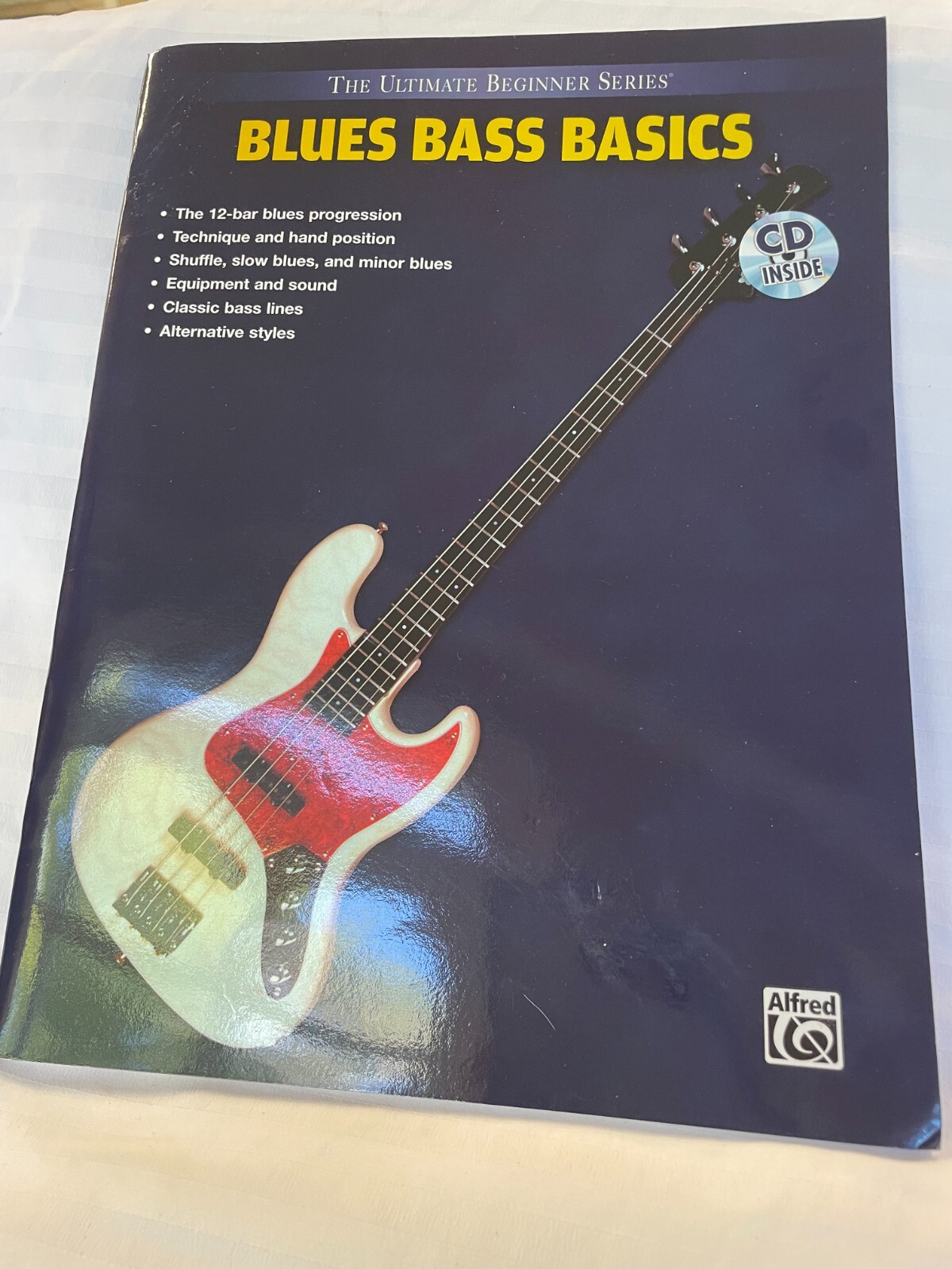 The Ultimate Beginner Series Blues Bass Basics CD inside