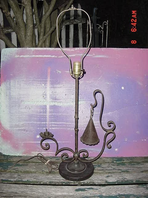 ANTIQUE PRIMITIVE WROUGHT IRON METAL CANDLESTICK SNUFFER ELECTRIC TABLE LAMP