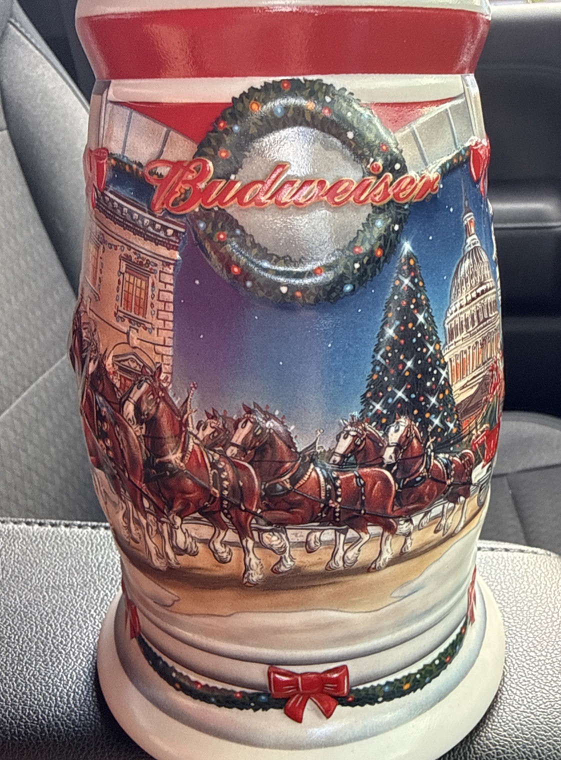 Budweiser 2001 Holiday at the Capitol CS455 Christmas Beer Stein Free Ship