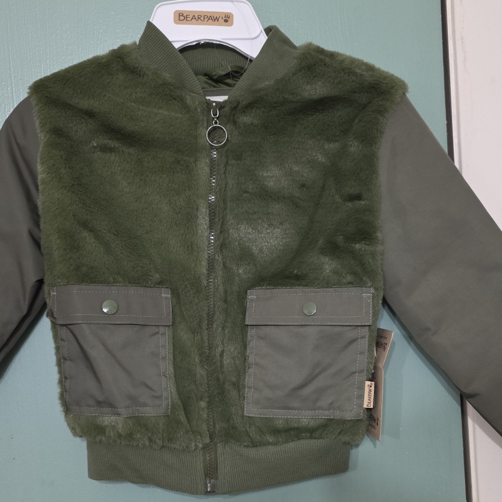 Bearpaw Boys/Girls Size 8 Green Faux Fur Synthetic Jacket  Cold Weather