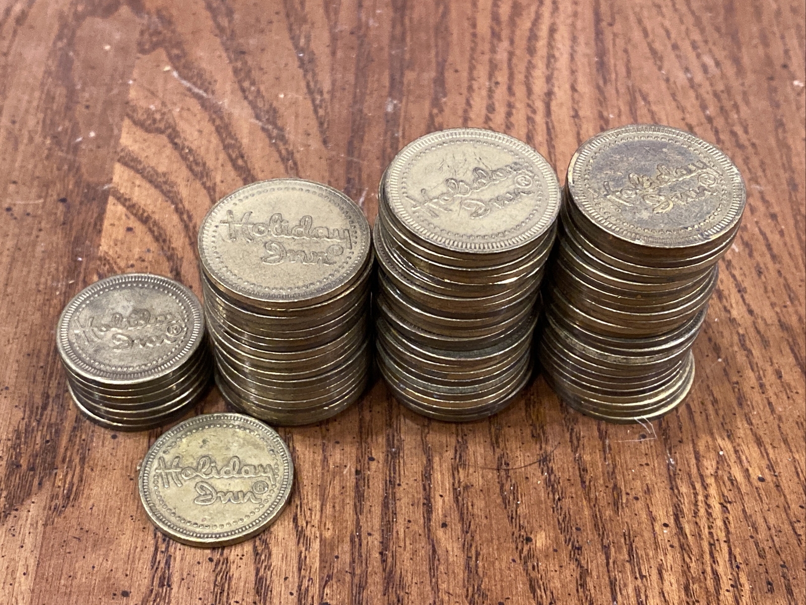 Lot Of 77 Holiday Inn Hotel Arcade Casino Game Slot Machine Coin Tokens 22&25mm
