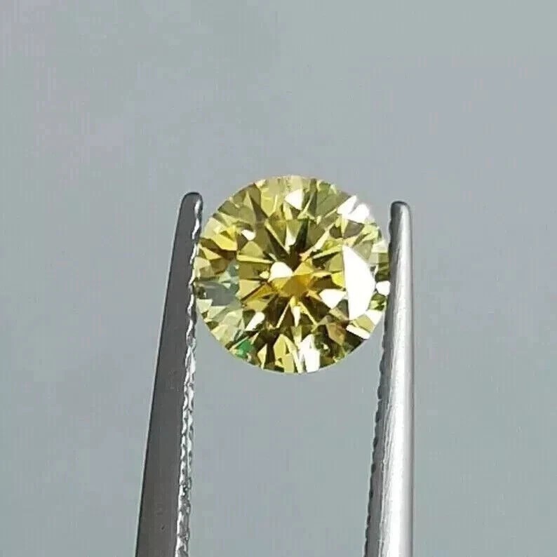 Natural Yellow Lab Grown Diamond 3Ct Round Shape VVS1 Clarity Certified