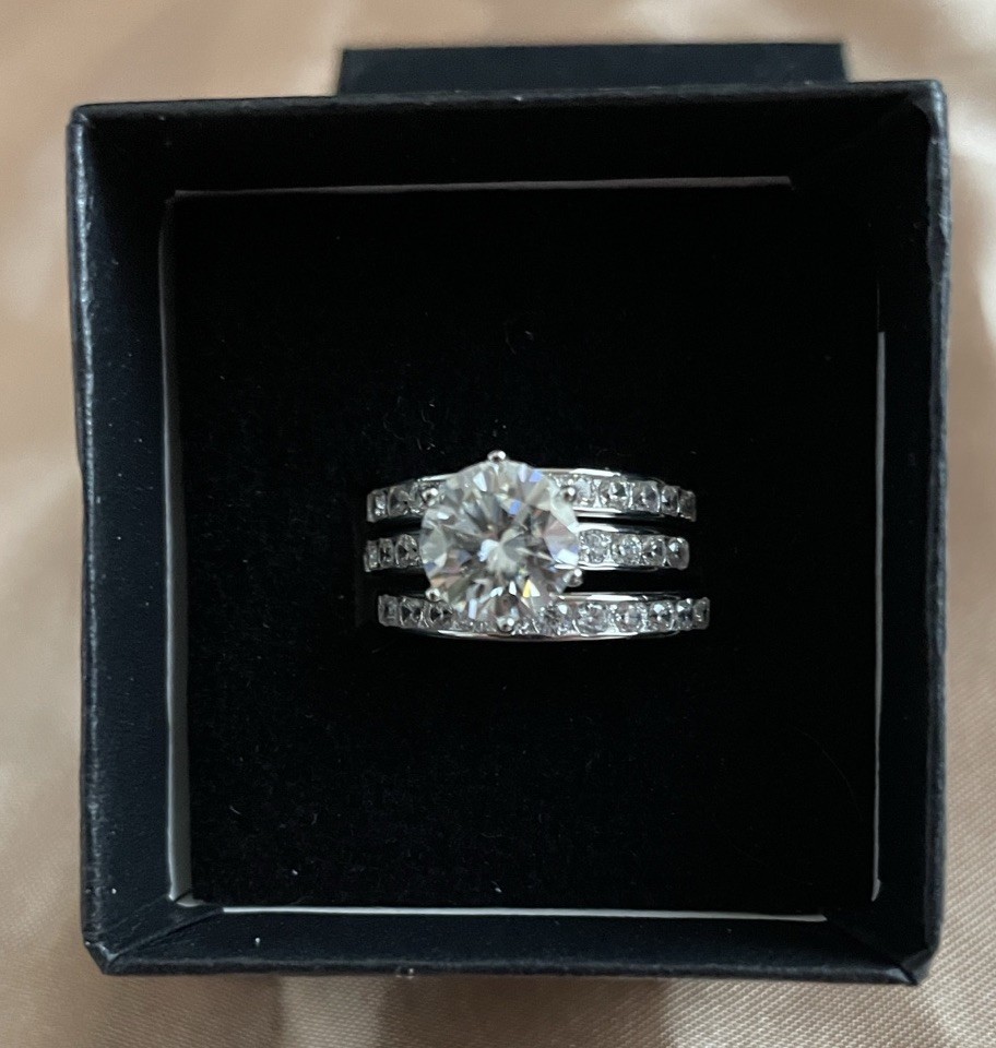 Elegant 2 Carat Moissanite Sterling Silver Engagement Ring Wedding Set Size 7