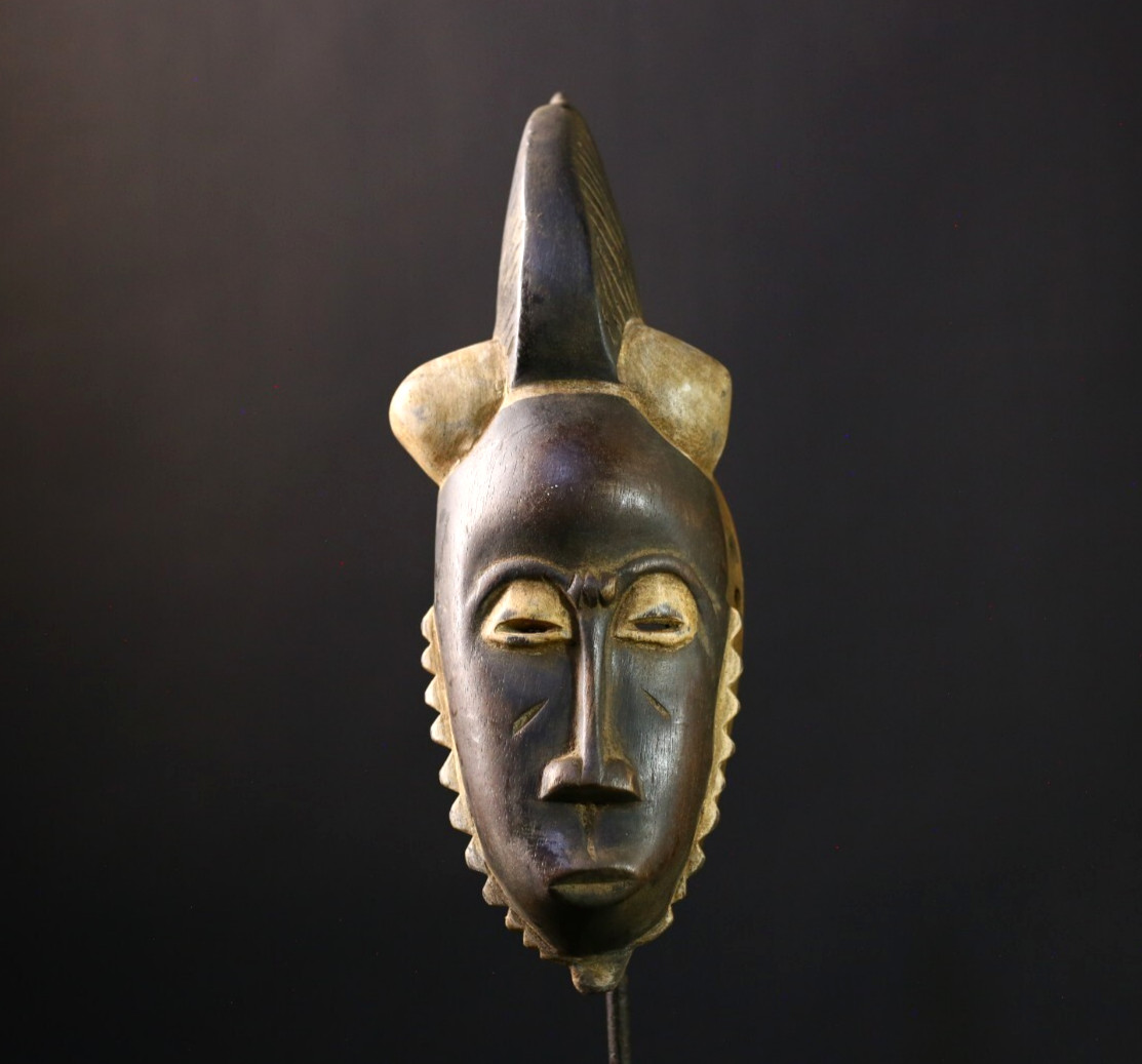 Rare Vintage African Wooden Mask Tribal Hand Carved Wall Art-G3836