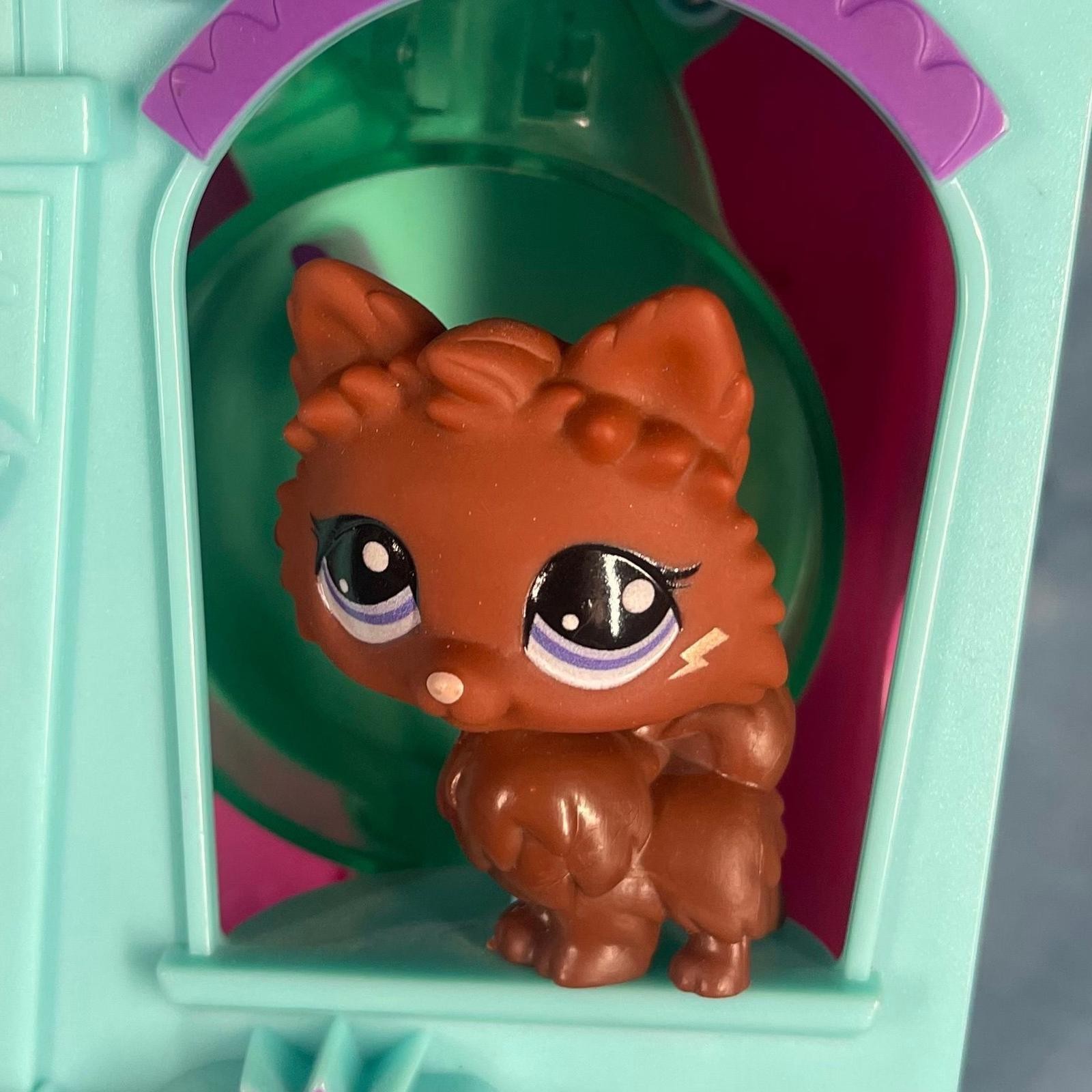 Littlest Pet Shop (LPS) G7 Pomeranian #60 Dog