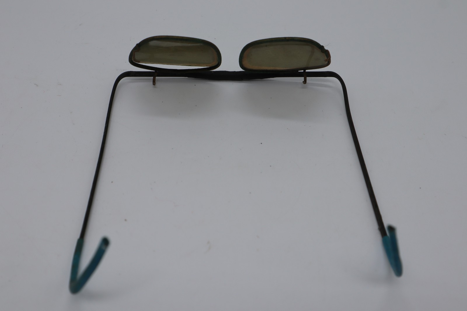 Antique Pre-1930 Optical Spectacles Dark Lenses Metal Frame Eyeglasses
