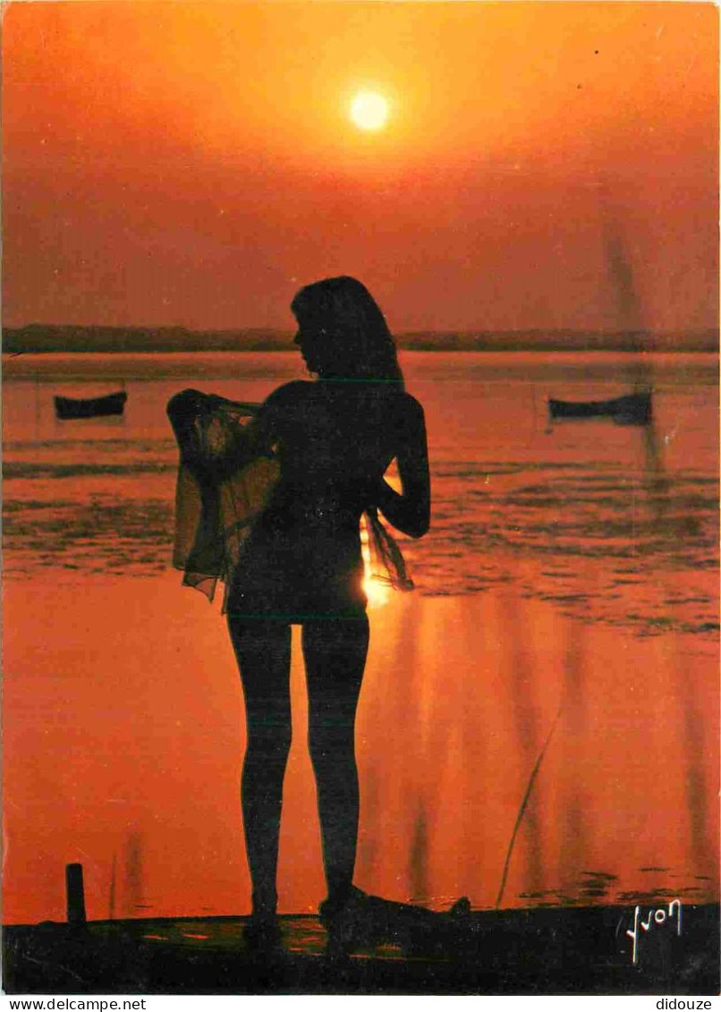 Postcard - Women - Sunset - CPM - See Scans Double-Sided - Posc