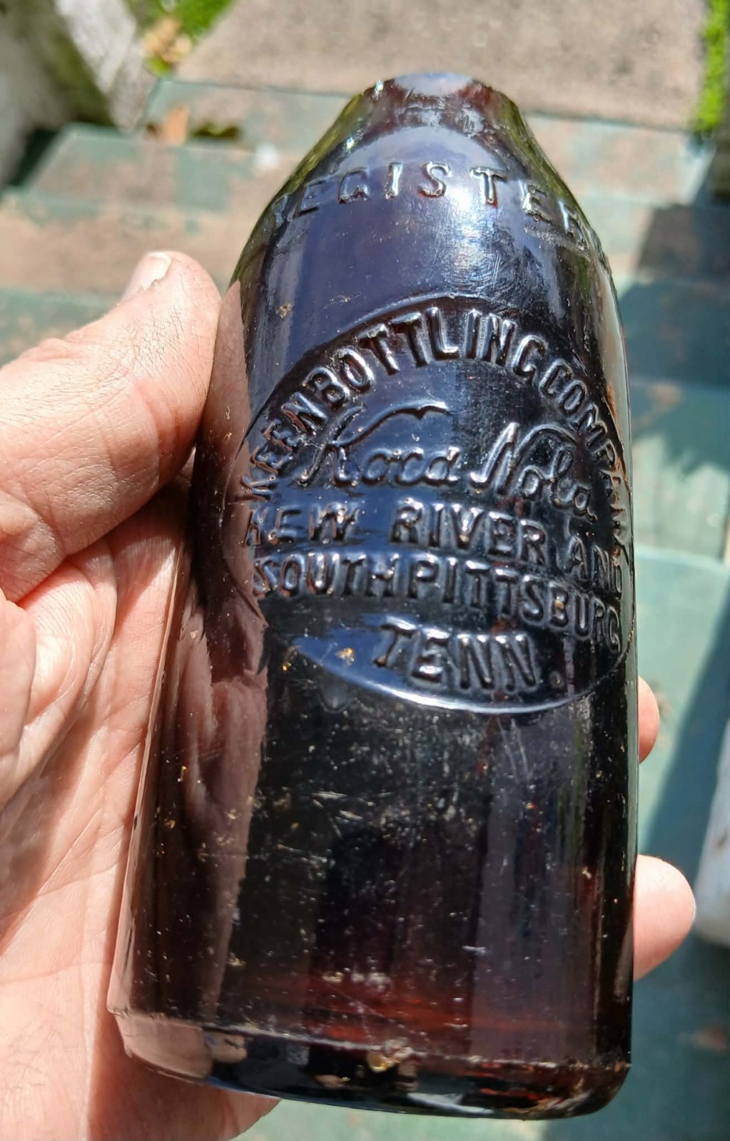 BIMAL KOCA NOLA Soda Bottle KEEN BOTTLING CO NEW RIVER AND SOUTH PITTSBURG TENN