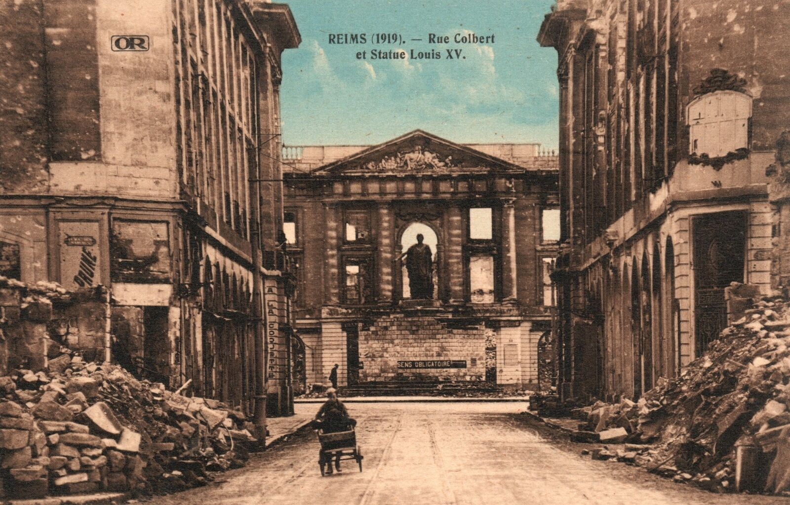 Vintage Postcard 1910's View of Rue Colbert et Statue Louis XV Reims France