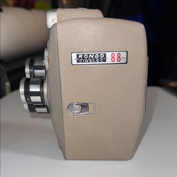 Vintage Rondo Cinelec 88 MD8T 8mm Movie Camera Triple Lens Turret Japan No 14682