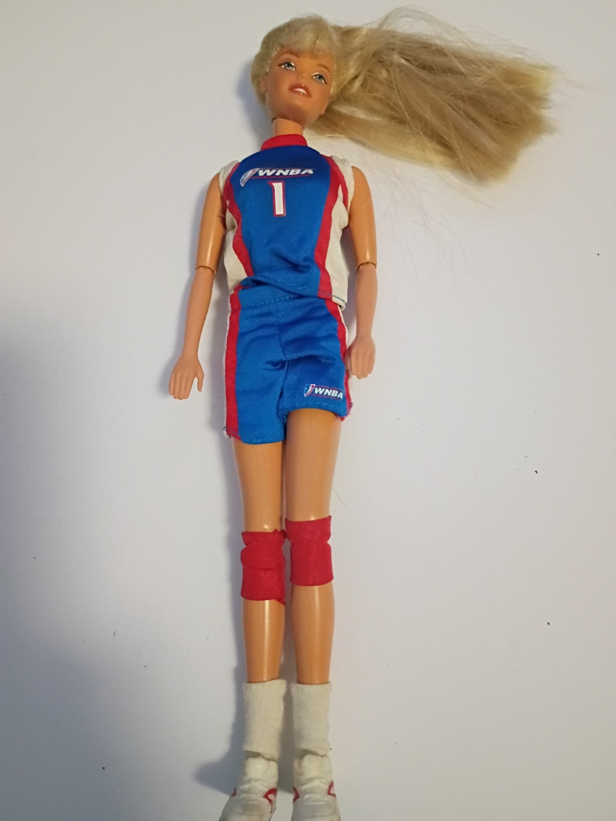Vintage Mattel 1998 WNBA Barbie Doll Blonde Hair