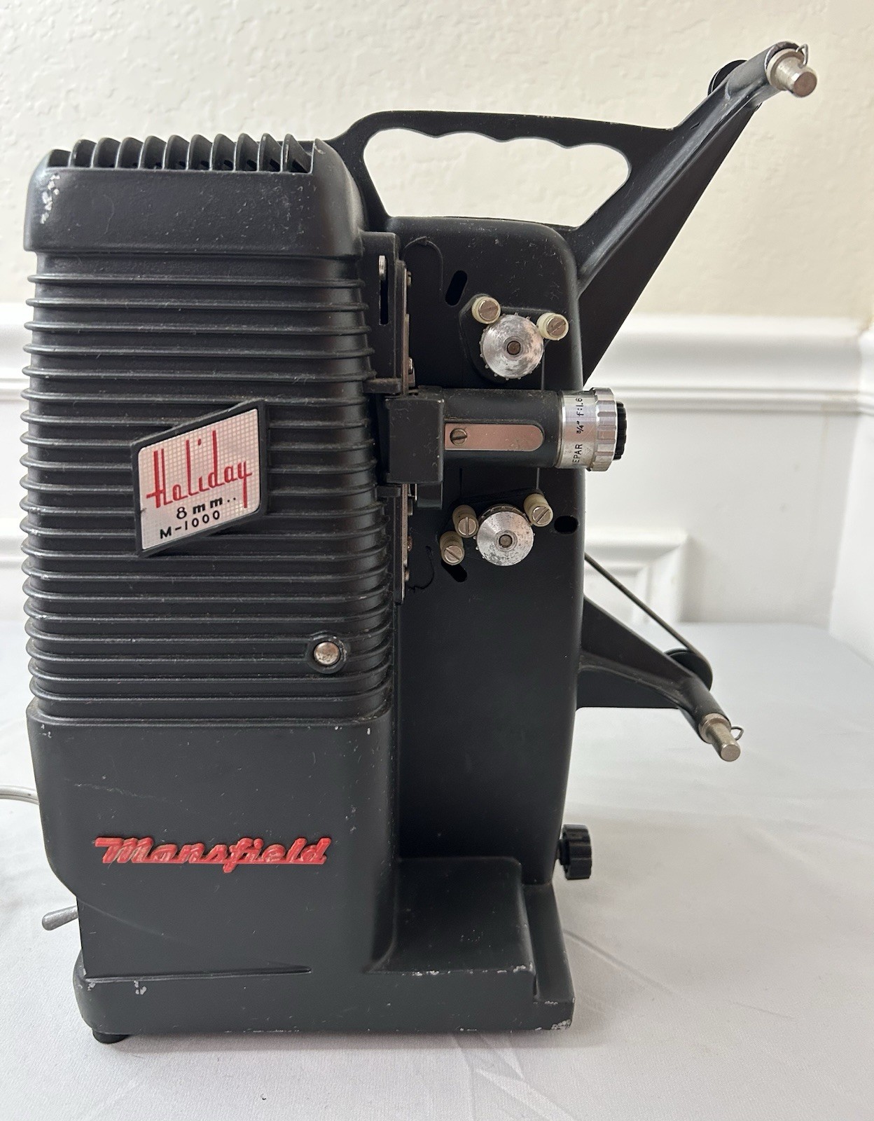 8-mm Mansfield Holiday  M-1000 Model 501 Projector  Parts Only