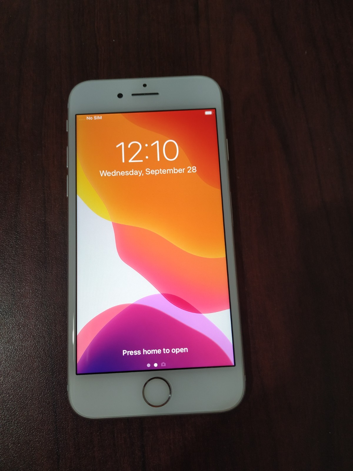 Apple iPhone 8 64GB White (Verizon ) Battery health 94%