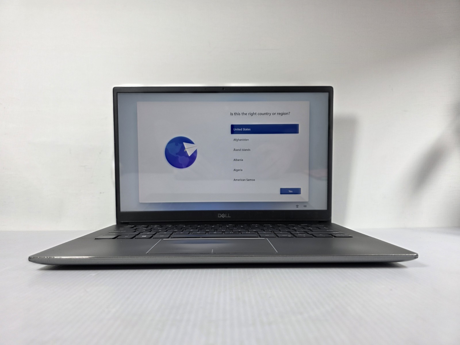 Dell Latitude 13" 3301 i5-8265U 1.60GHz 8GB RAM 256GB SSD FHD