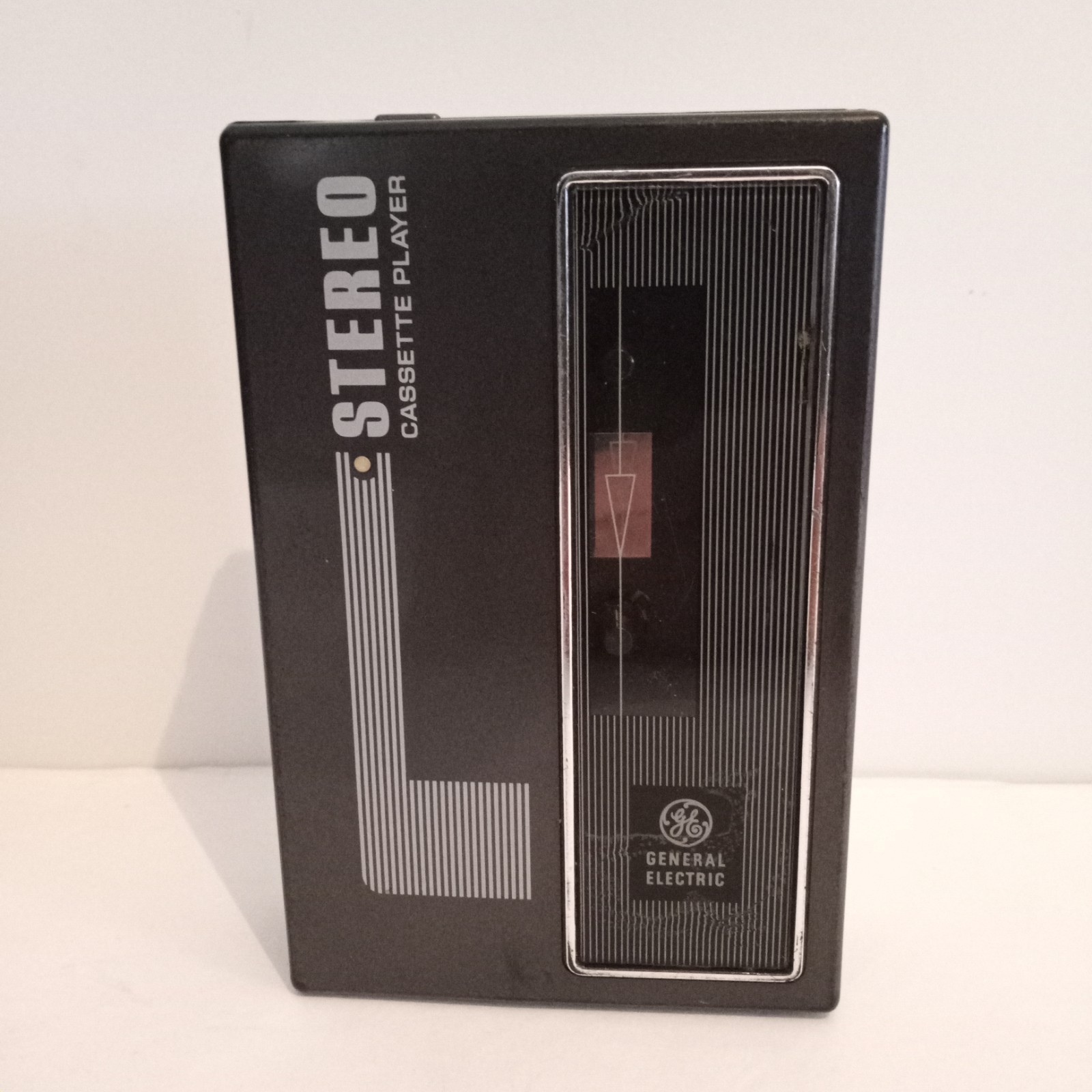 Vtg GE Stereo Cassette Player AM/FM Radio Portable Headphone Jack Parts/Repair